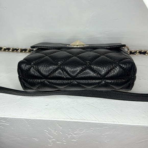 Kate Spade black quilted leather crossbody bag w/ chain strap - Picture 5 of 14